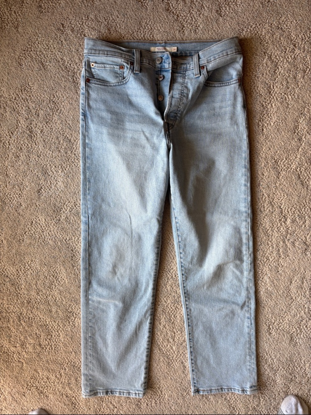 Levi's Women's Light Wedgie Straight Leg Jeans